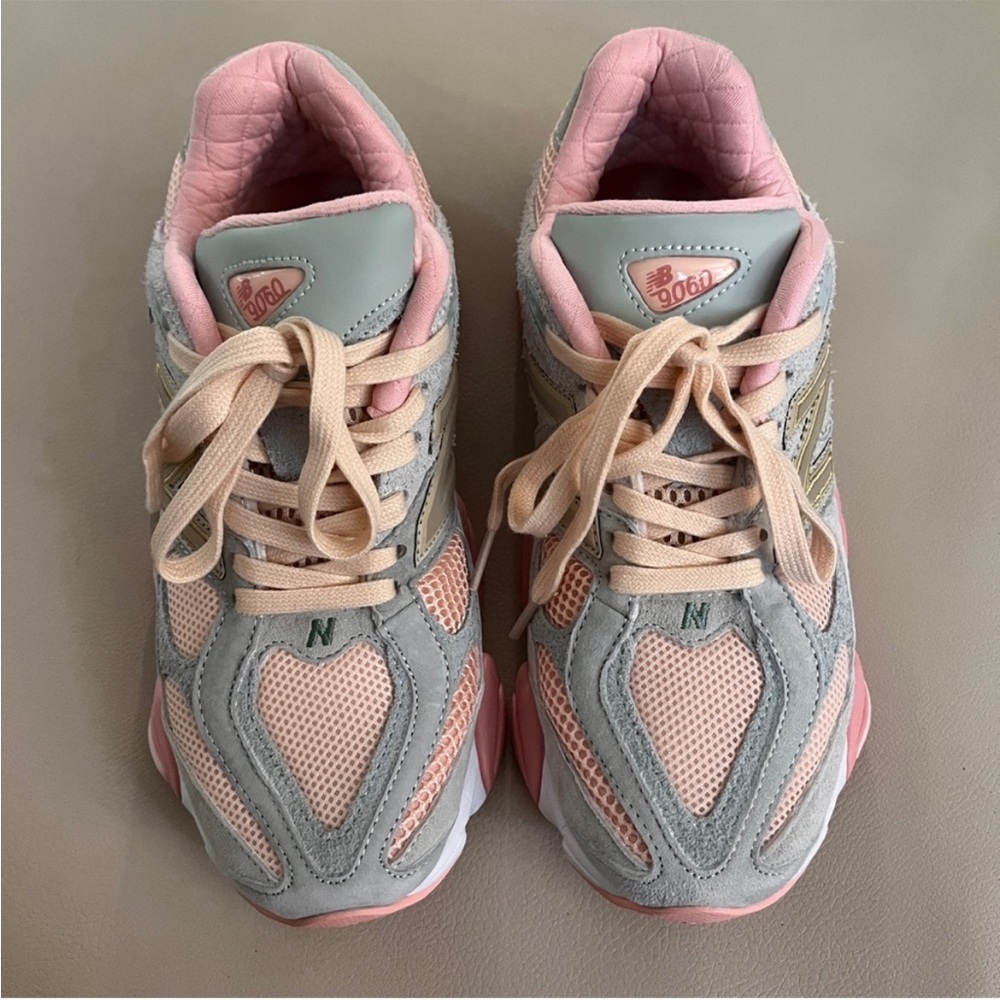 New Balance 9060 x Joe Freshgoods Inside Voices
Sneakers Pink sz 9.5